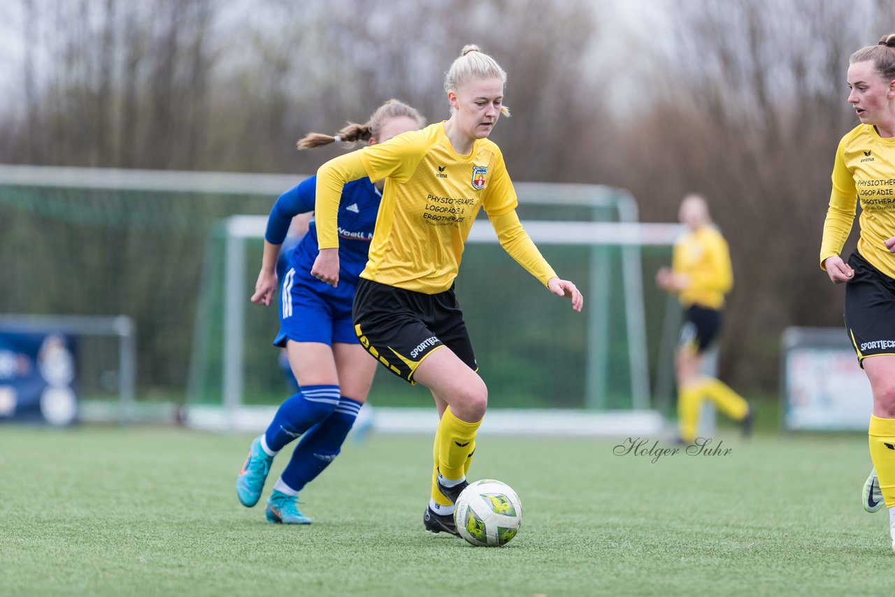 Bild 147 - F SSC Hagen Ahrensburg - SV Frisia Risum-Lindholm : Ergebnis: 1:2